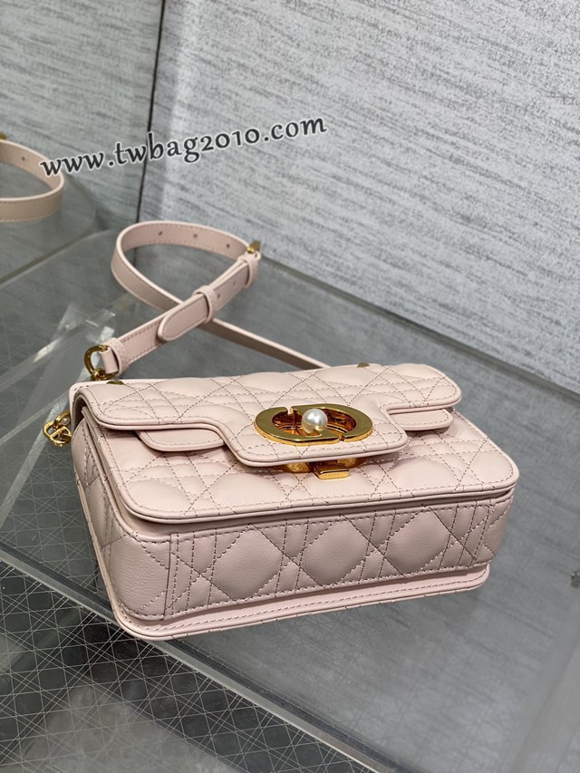 Dior专柜新款迪奥高仿原单Jolie系列珍珠链条包翻盖包小斜挎包 djfk1360